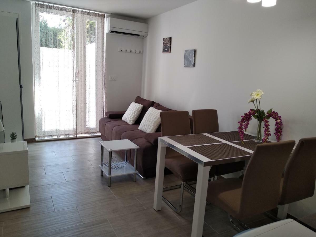Apartment Nives In The City Center - Free Parking Split Exteriér fotografie