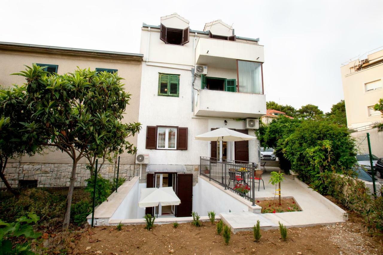 Apartment Nives In The City Center - Free Parking Split Exteriér fotografie