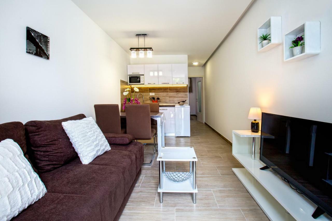 Apartment Nives In The City Center - Free Parking Split Exteriér fotografie